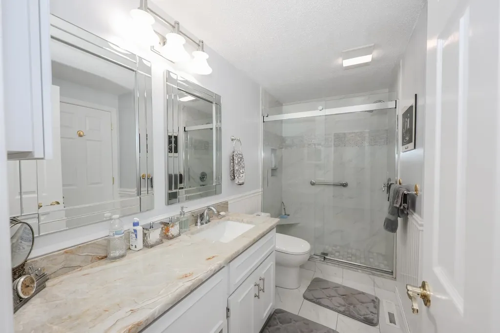 82 Winterwood Drive Londonderry NH 03053