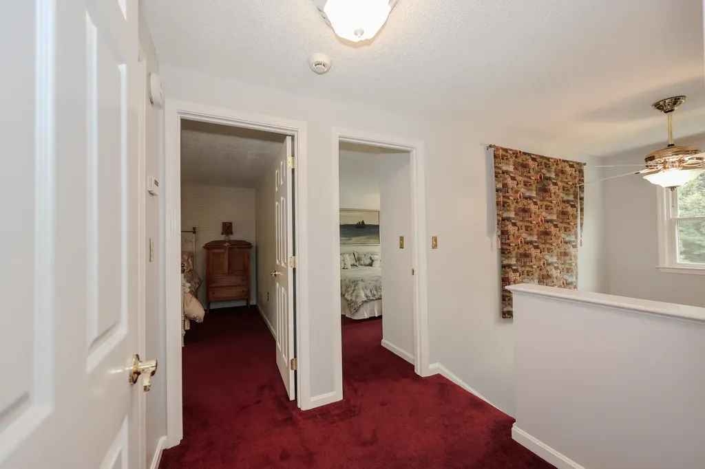 82 Winterwood Drive Londonderry NH 03053