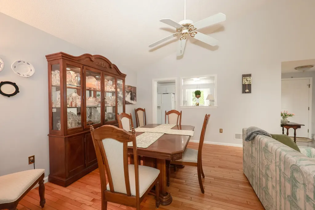 82 Winterwood Drive Londonderry NH 03053