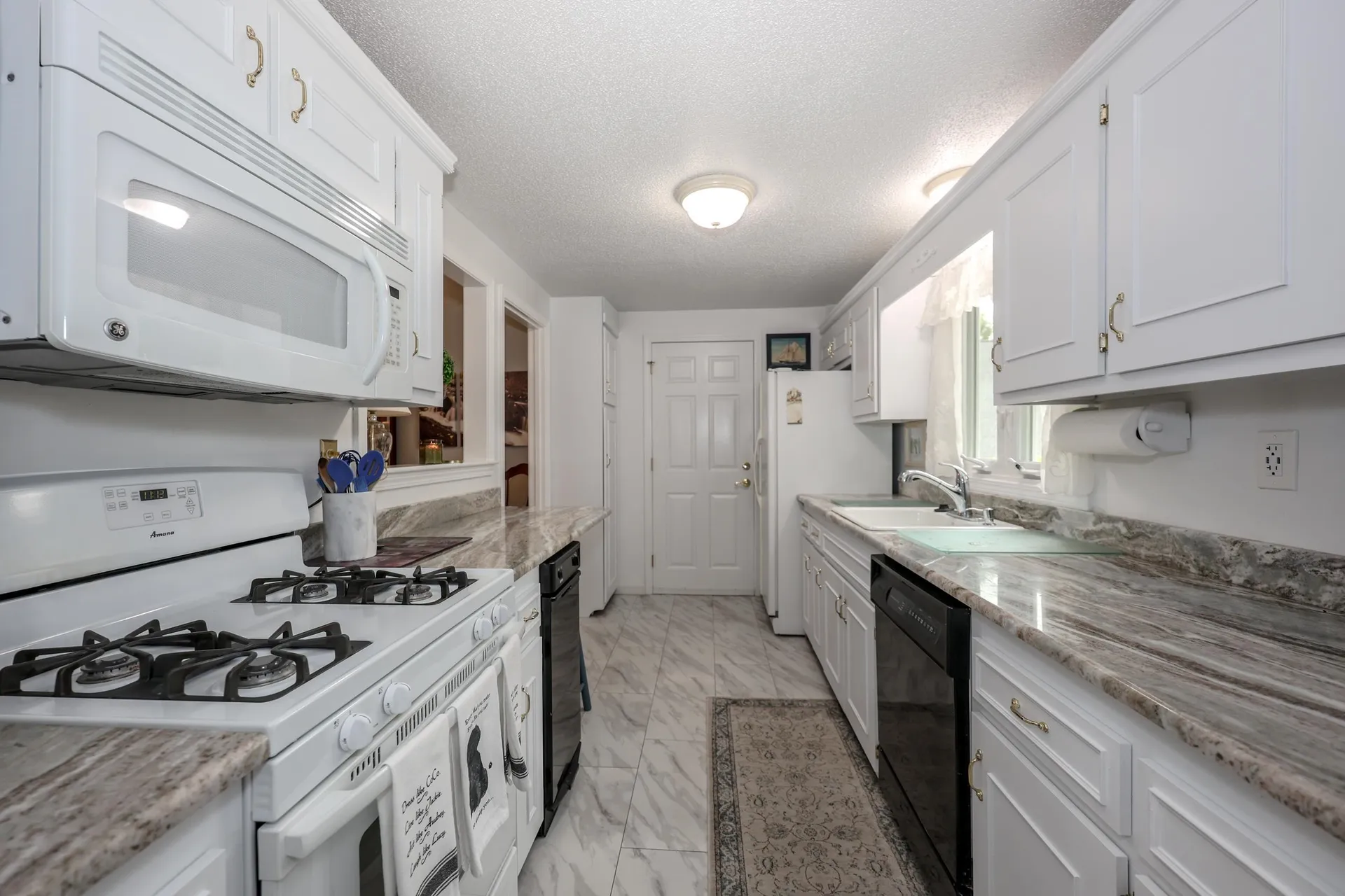 82 Winterwood Drive Londonderry NH 03053