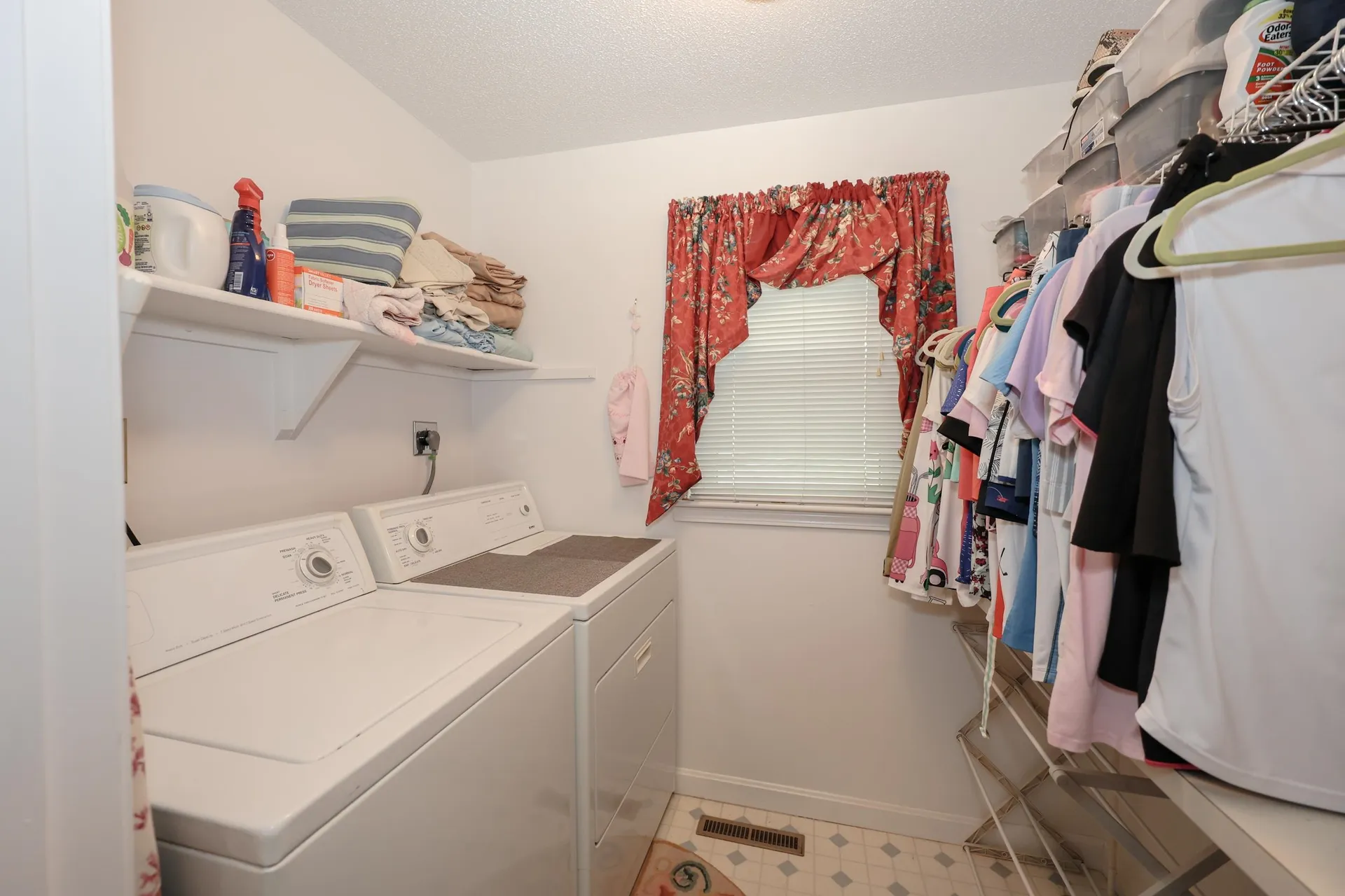 82 Winterwood Drive Londonderry NH 03053