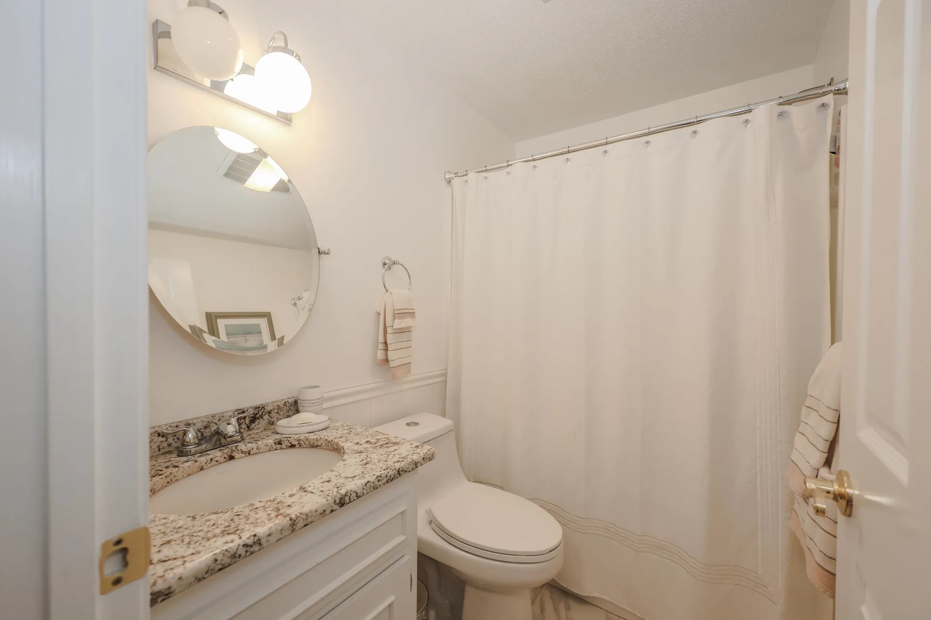 82 Winterwood Drive Londonderry NH 03053