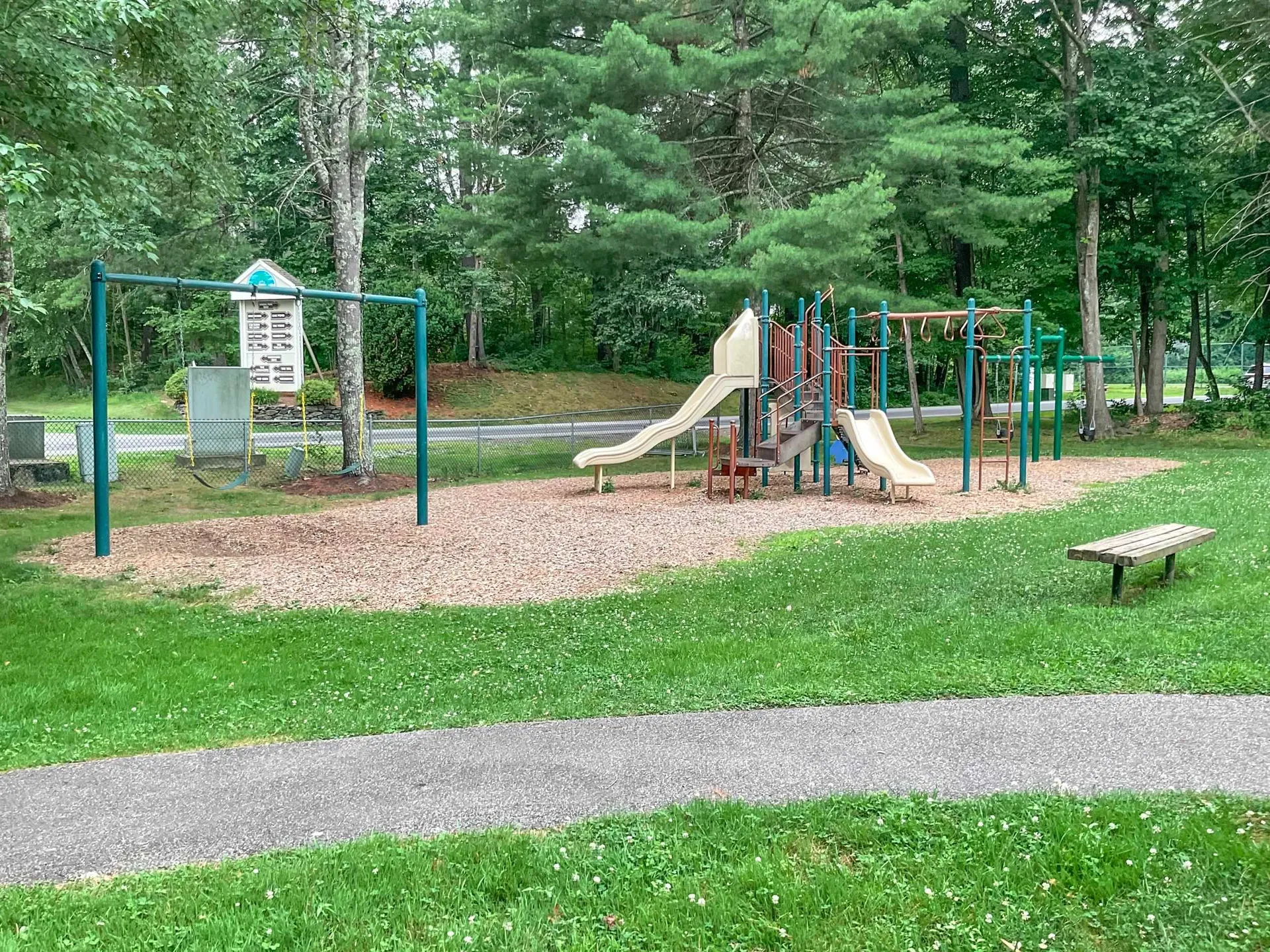 82 Winterwood Drive Londonderry NH 03053