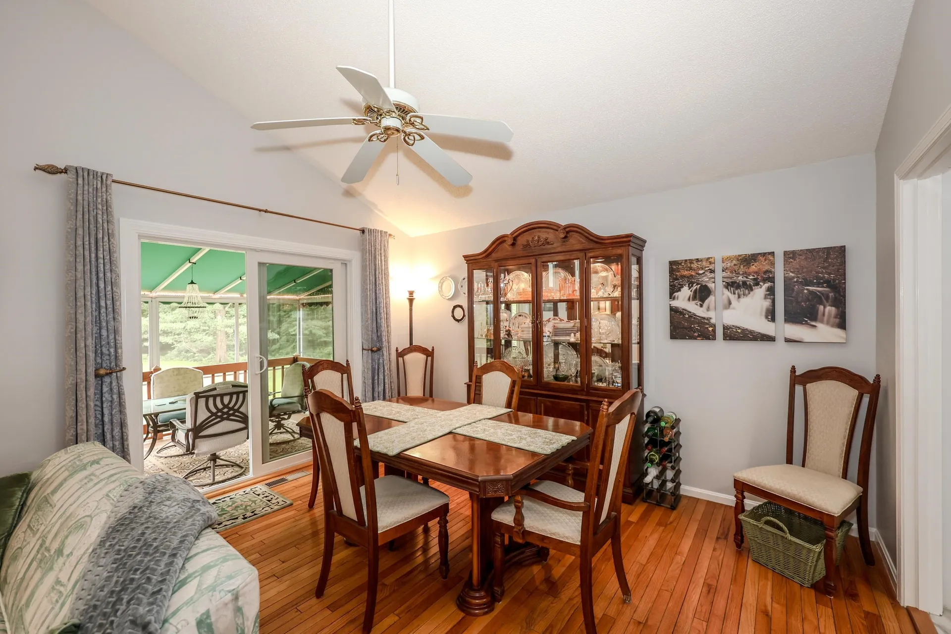 82 Winterwood Drive Londonderry NH 03053
