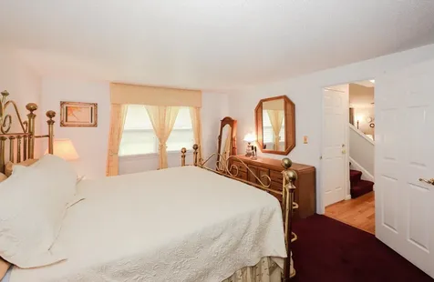 82 Winterwood Drive Londonderry NH 03053