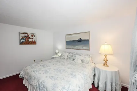 82 Winterwood Drive Londonderry NH 03053