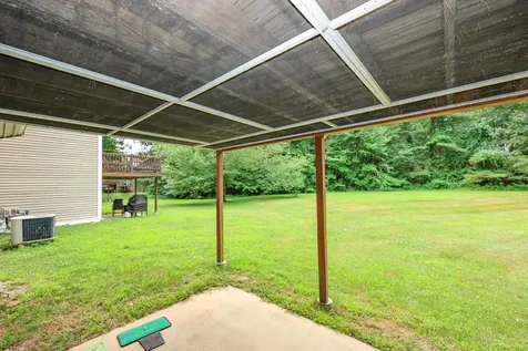 82 Winterwood Drive Londonderry NH 03053
