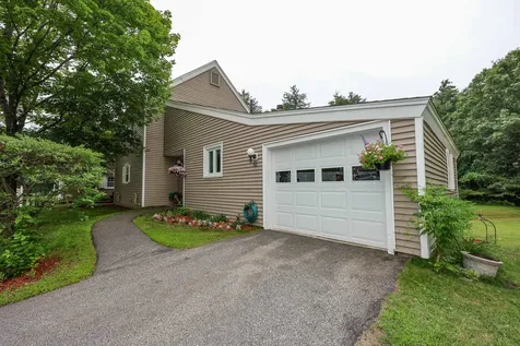 82 Winterwood Drive Londonderry NH 03053
