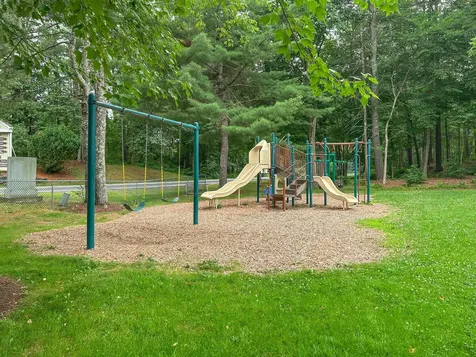 82 Winterwood Drive Londonderry NH 03053