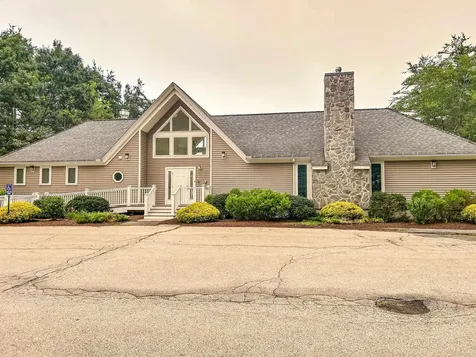 82 Winterwood Drive Londonderry NH 03053