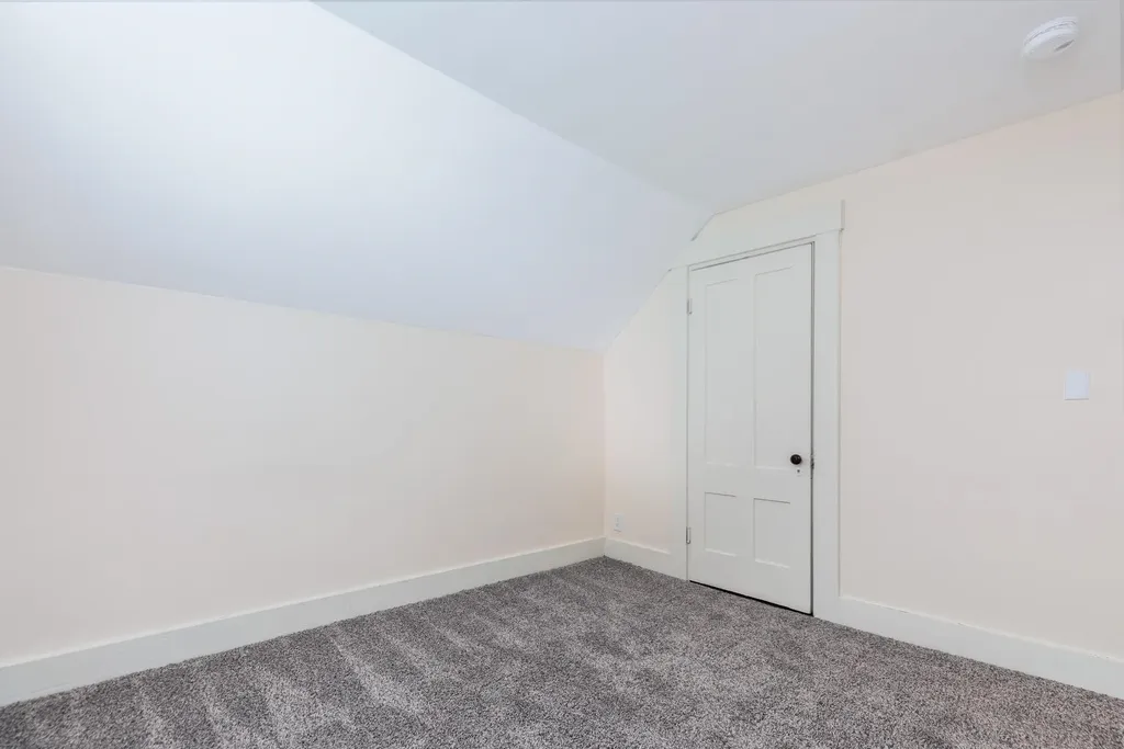 5 Tuttle Court Rochester NH 03839