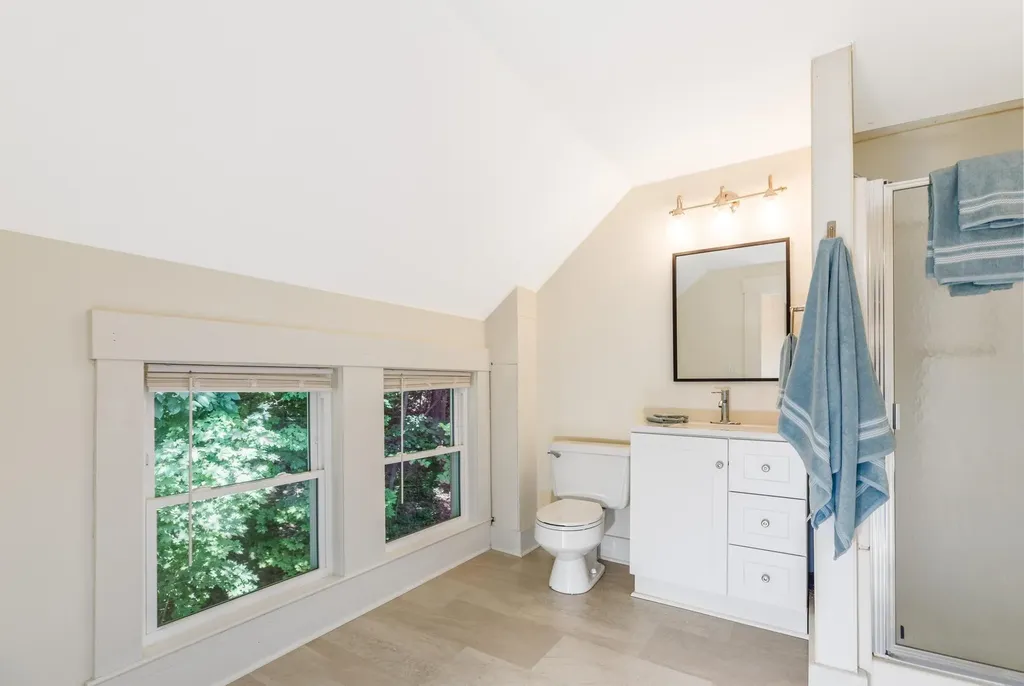 5 Tuttle Court Rochester NH 03839