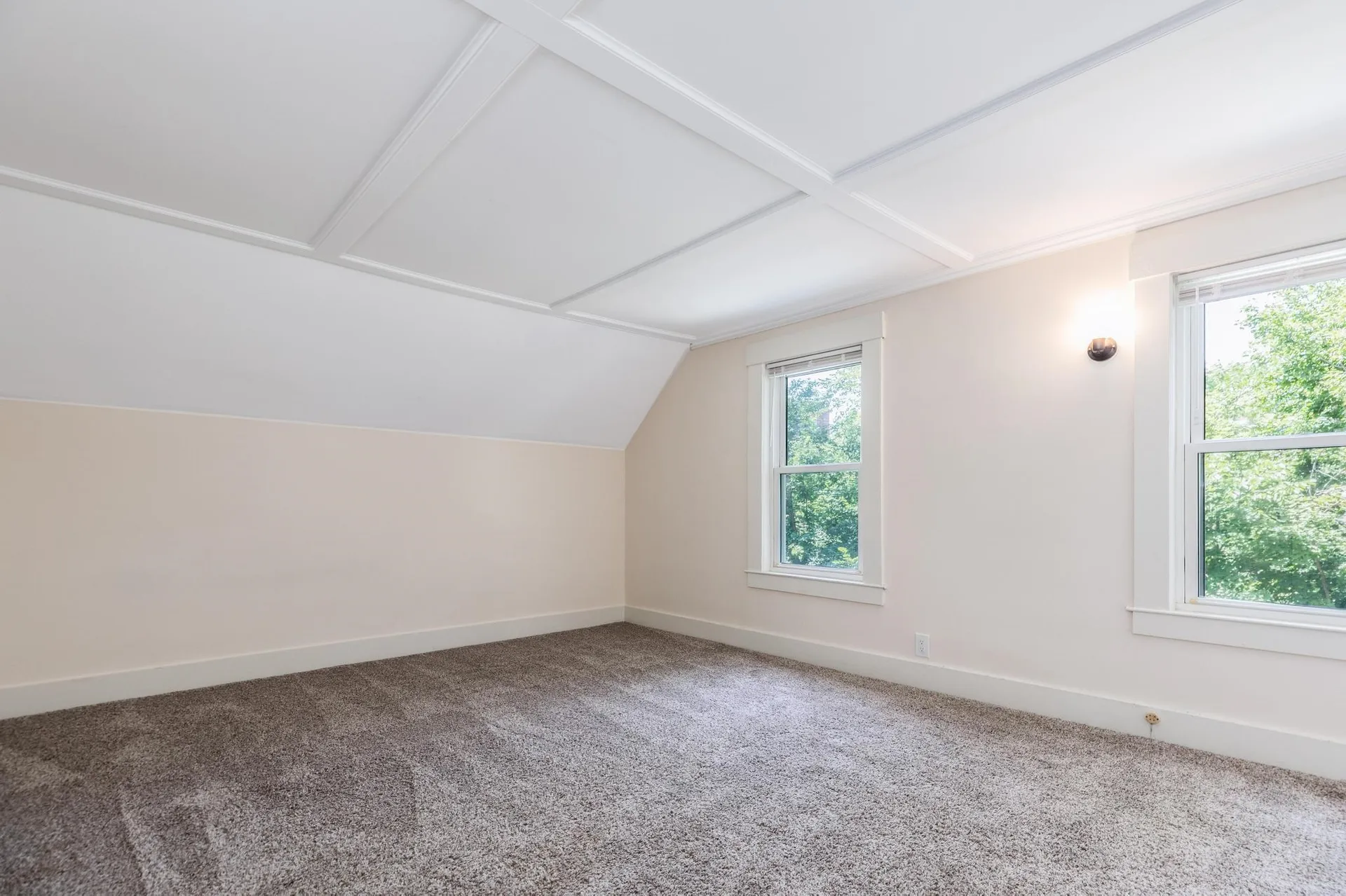 5 Tuttle Court Rochester NH 03839