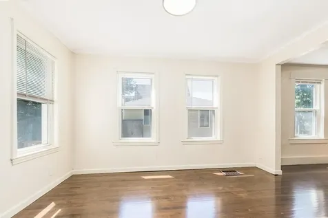 5 Tuttle Court Rochester NH 03839