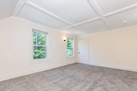 5 Tuttle Court Rochester NH 03839