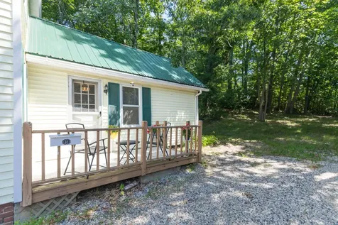 5 Tuttle Court Rochester NH 03839