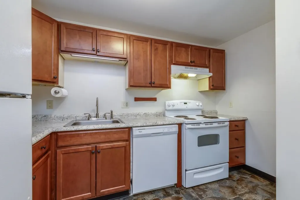 37 Alice Drive Concord NH 03303