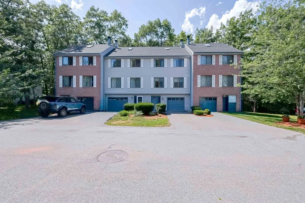 22 Vanden Road Merrimack NH 03054