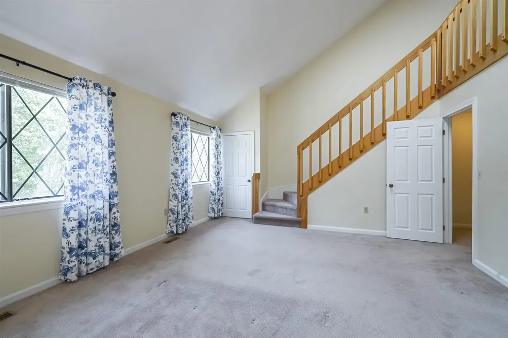 22 Vanden Road Merrimack NH 03054