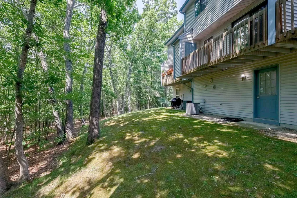 22 Vanden Road Merrimack NH 03054