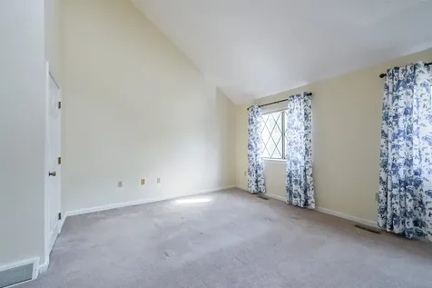 22 Vanden Road Merrimack NH 03054