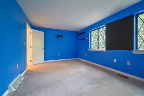 22 Vanden Road Merrimack NH 03054