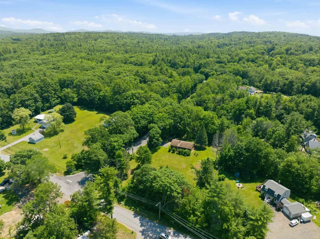 8 Bean Hill Road Belmont NH 03220