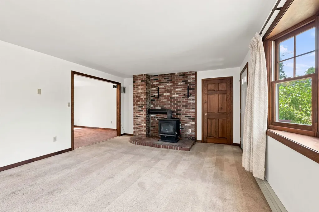 8 Bean Hill Road Belmont NH 03220