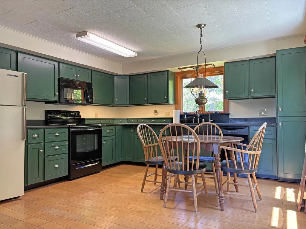 255 Fitts Road Wardsboro VT 05355