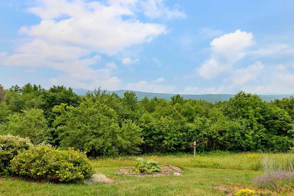 288 Kearsarge Mountain Road Wilmot NH 03287