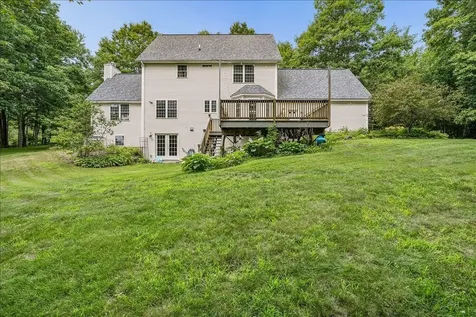 11 Hedman Lane Temple NH 03084
