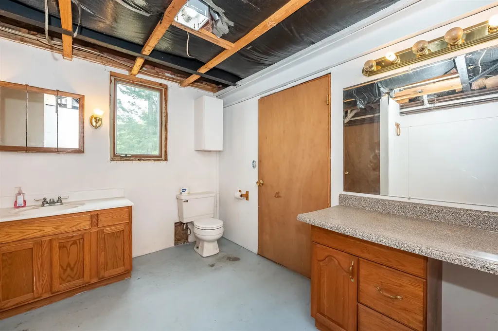 103 Lily Pond Road Alton NH 03809