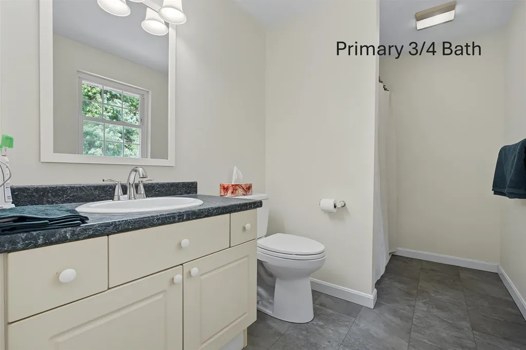 13 Brandy Circle Litchfield NH 03052