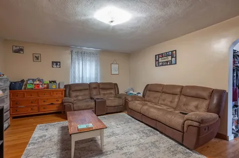 72 Palm Street Nashua NH 03060