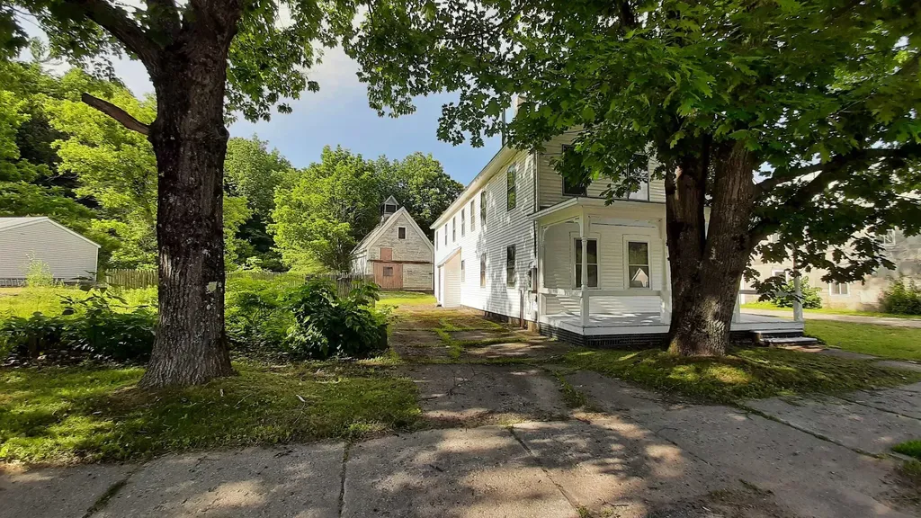 2055 & 2071 Main And 28 Pleasant Street Cavendish VT 05142