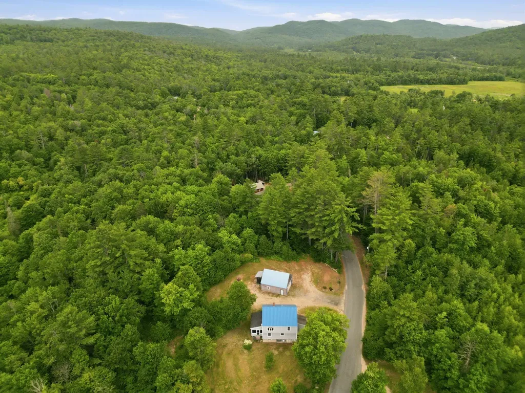 60 Slab City Road Grafton NH 03240