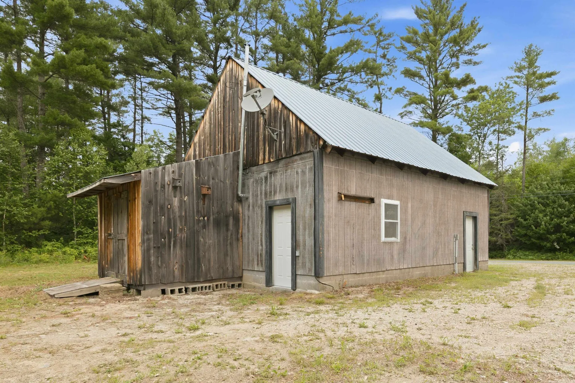60 Slab City Road Grafton NH 03240