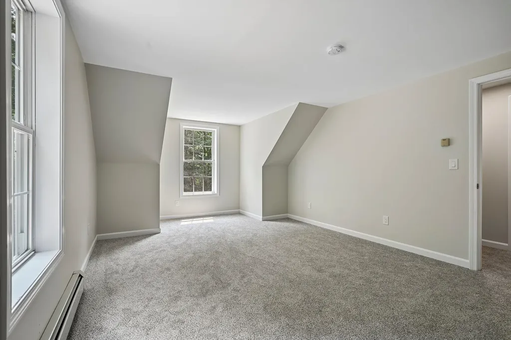 15 Emerald Drive Danville NH 03819