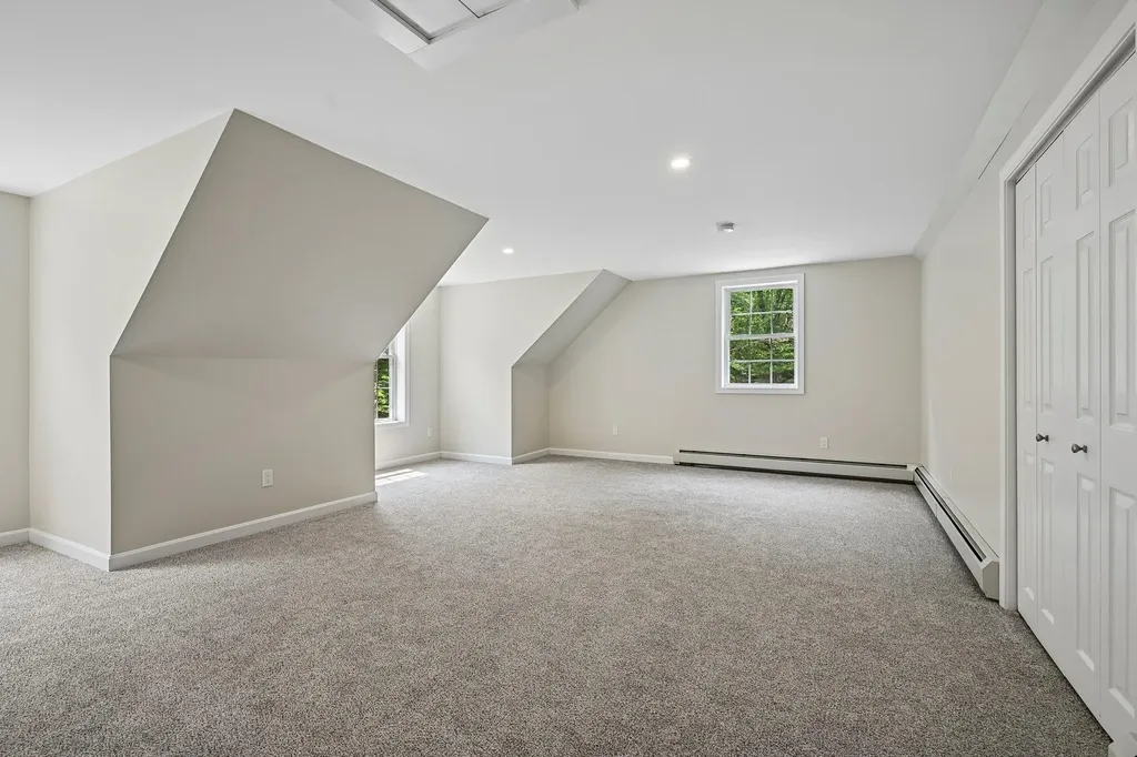 15 Emerald Drive Danville NH 03819