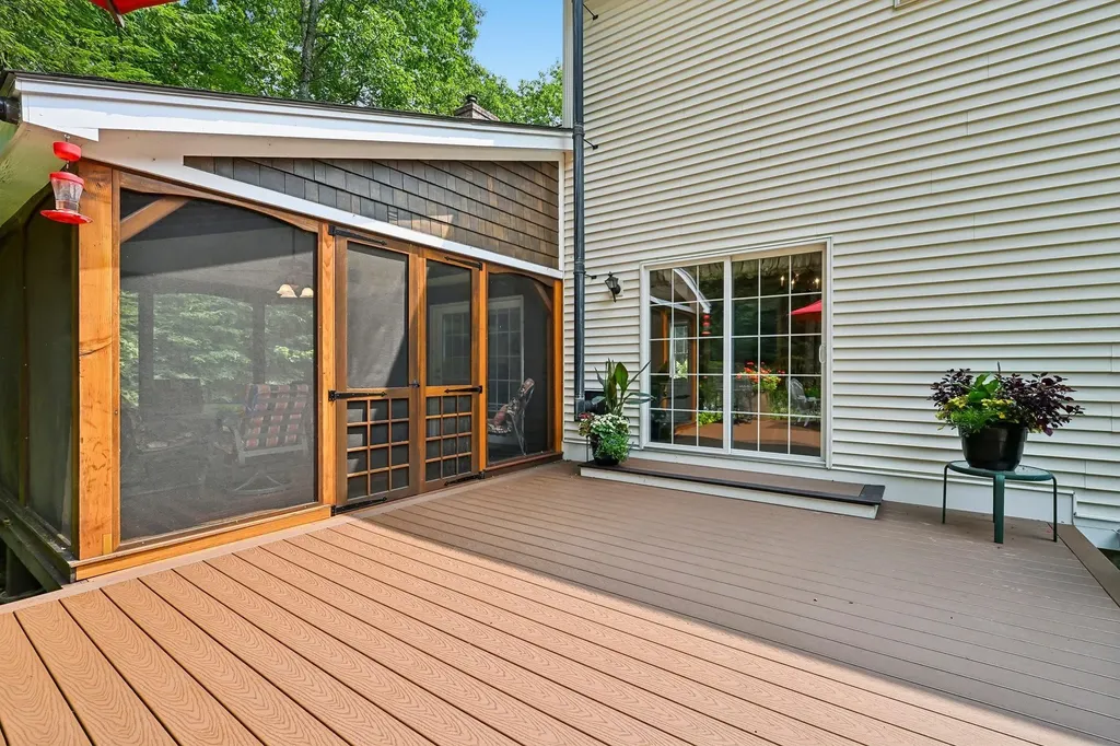 15 Emerald Drive Danville NH 03819