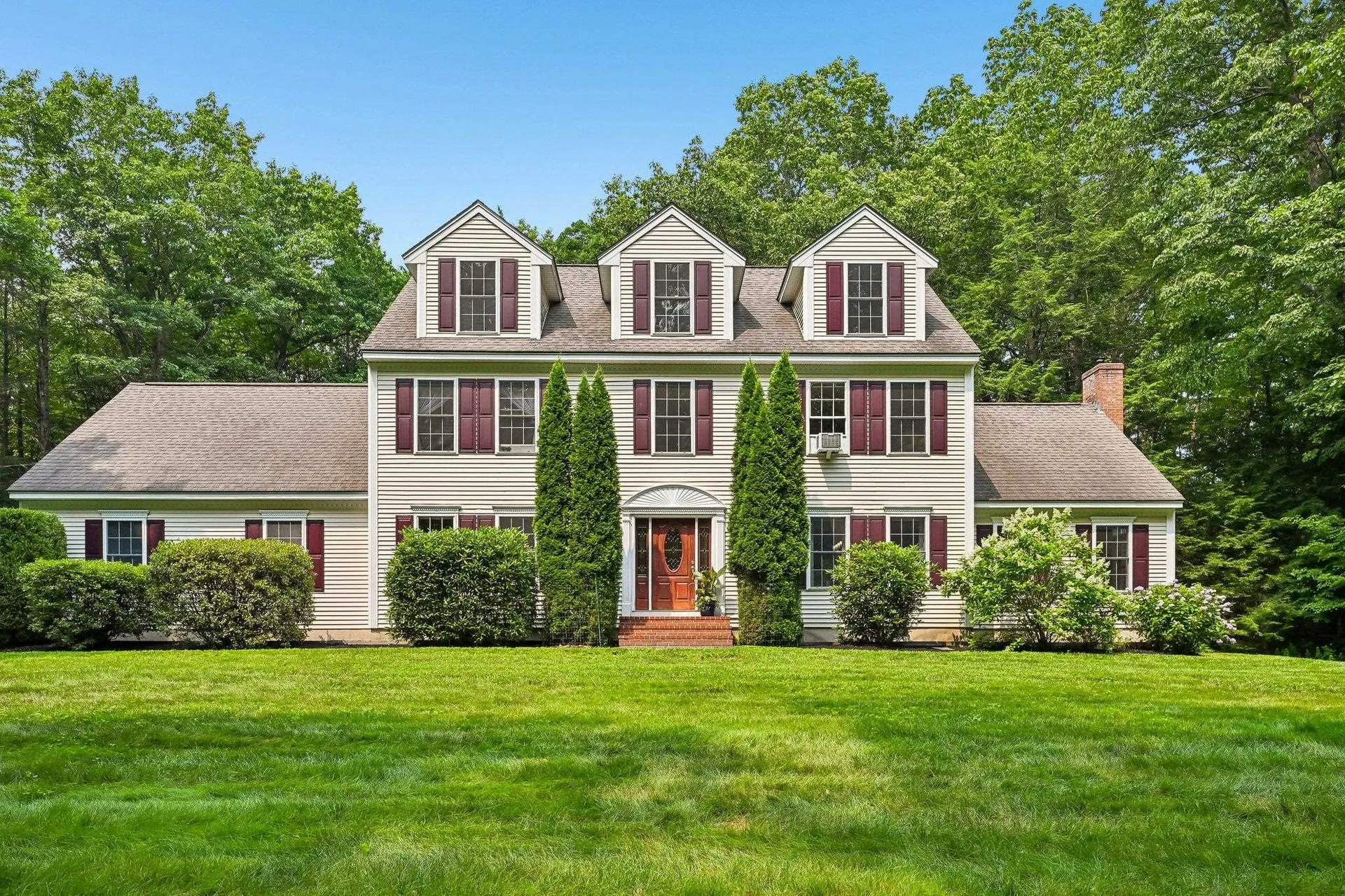 15 Emerald Drive Danville NH 03819