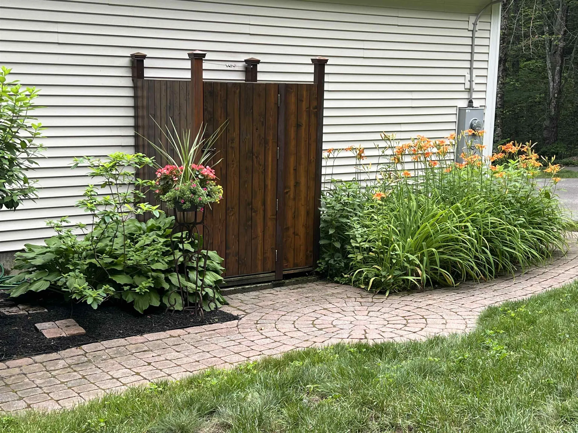 15 Emerald Drive Danville NH 03819