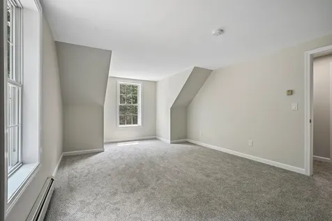 15 Emerald Drive Danville NH 03819