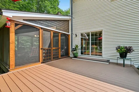 15 Emerald Drive Danville NH 03819