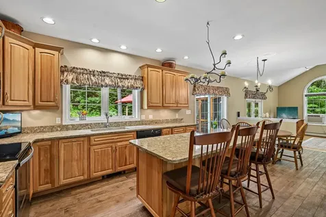 15 Emerald Drive Danville NH 03819