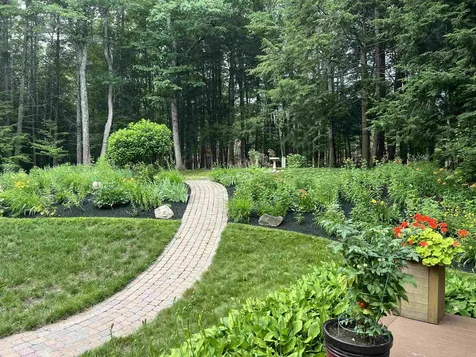 15 Emerald Drive Danville NH 03819