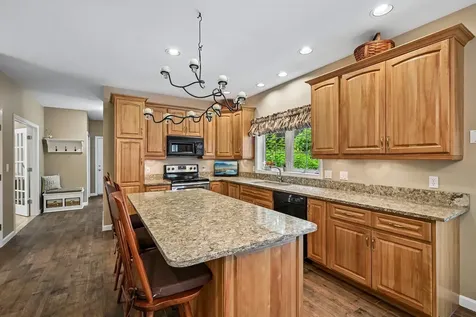 15 Emerald Drive Danville NH 03819