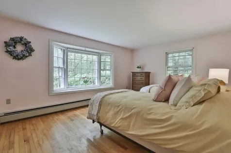 24 Cricket Hill Drive Amherst NH 03031
