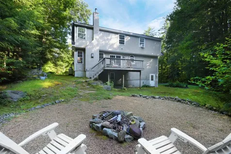 542 Cross Country Road Pembroke NH 03275