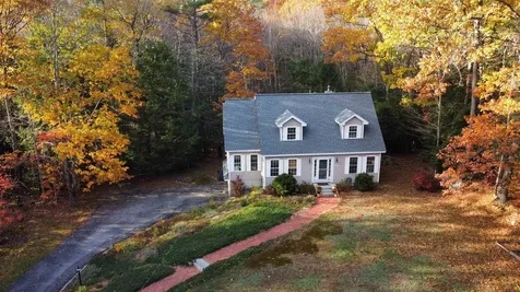 542 Cross Country Road Pembroke NH 03275